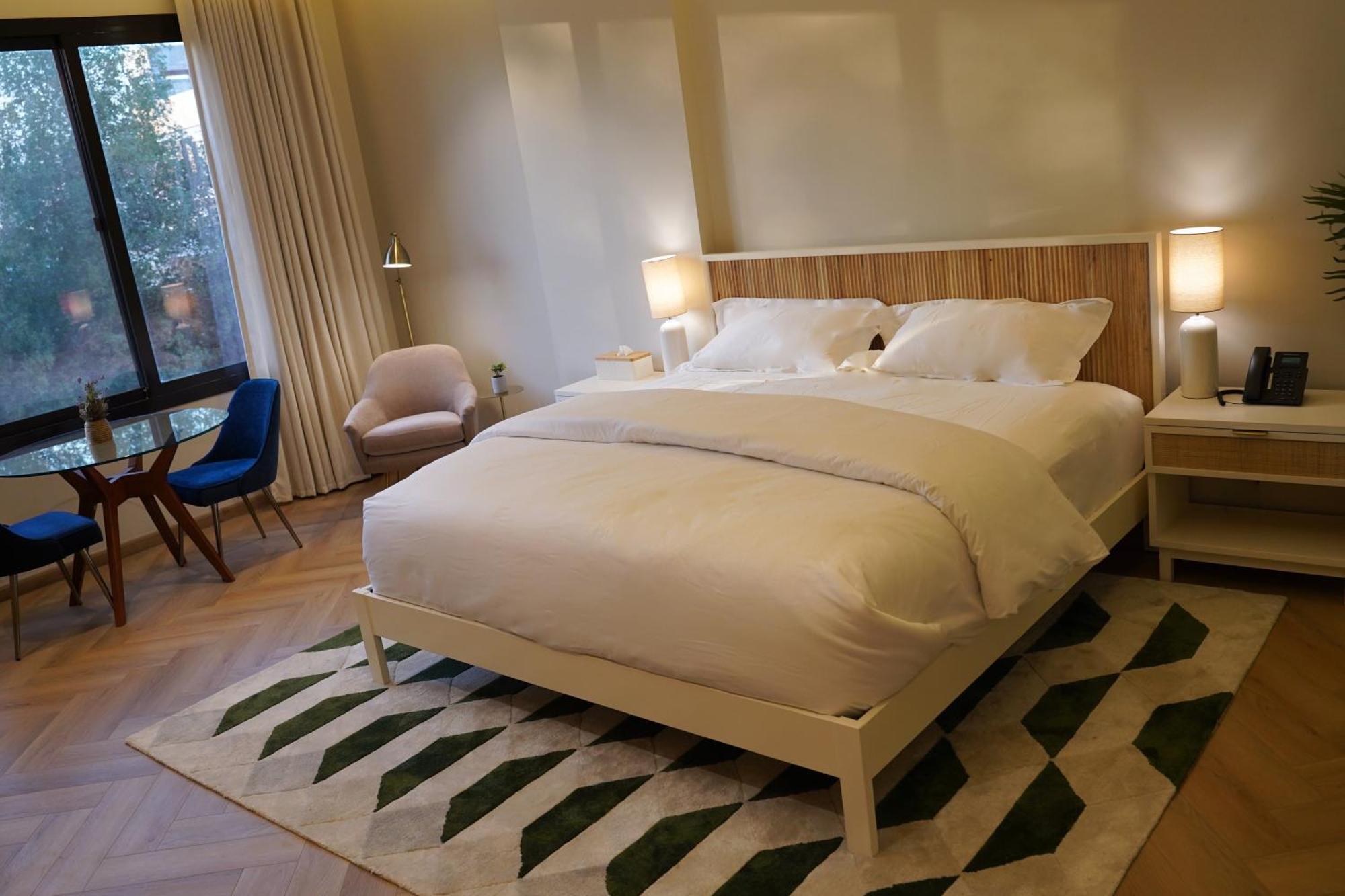 Apartment Pilo Serviced *